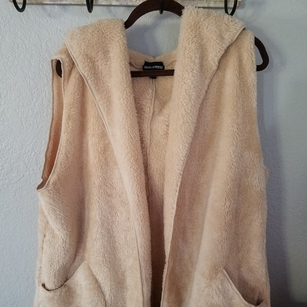 NWOT Sherpa Vest